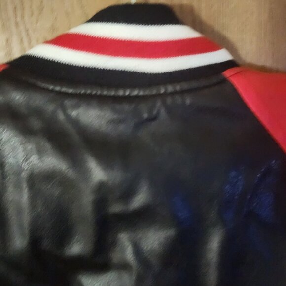 The Ohio State Buckeyes Team Jacket Boys Size XL 14/16 Brand New Red & Black - Picture 6 of 10